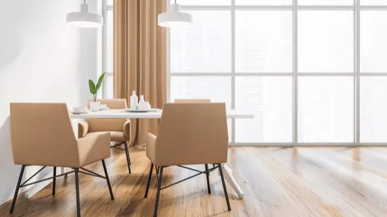 Kehabisan ide bagaimana harus mendekorasi ruang di rumah Anda? Indoor garden atau taman di dalam ruangan rumah mungkin bisa menginspirasi.