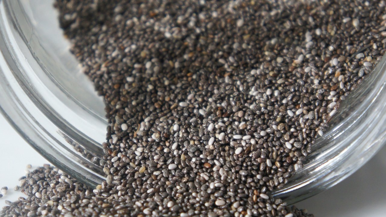 Ilustrasi chia seed. (dok. Pexels/Delphine Hourlay)
