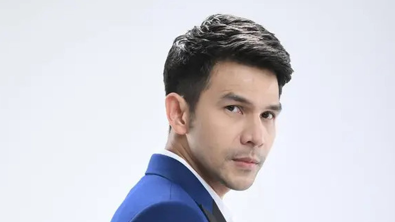 Entah dari mana asalnya, beredar isu Jonathan Frizzy dan Ririn Dwi Ariyanti nikah siri setelah mereka pacaran. Kabar ini dibantah pihak keluarga sang aktor. (Foto: Dok. Instagram @ririndwi