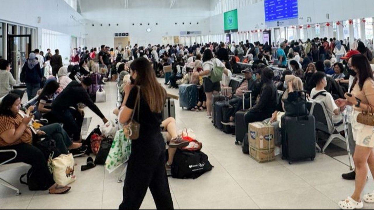 PT Kereta Cepat Indonesia China (KCIC) menyiapkan 808.946 tempat duduk Kereta Cepat Whoosh untuk mengantisipasi lonjakan penumpang selama mudik Lebaran 2025.