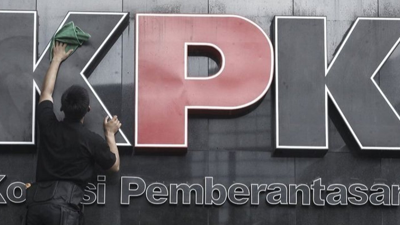 Komisi Pemberantasan Korupsi (KPK) memanggil pemilik PT. Bara Jaya Utama Grup, Hendarto, sebagai saksi dalam penyidikan kasus dugaan korupsi pemberian fasilitas kredit oleh Lembaga Pembiayaan Ekspor Indonesia (LPEI).