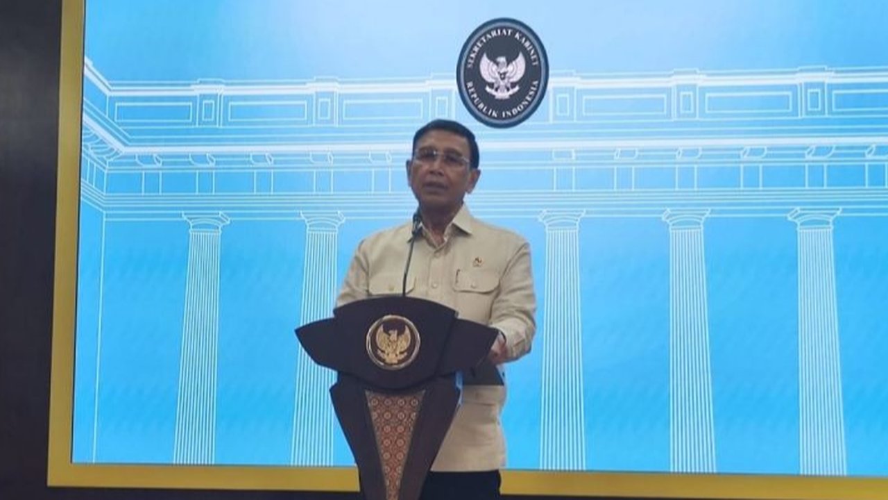 Presiden Prabowo Subianto menghormati delapan usulan Forum Purnawirawan TNI, namun menekankan pentingnya menjaga stabilitas pemerintahan dan menghargai sistem trias politika.