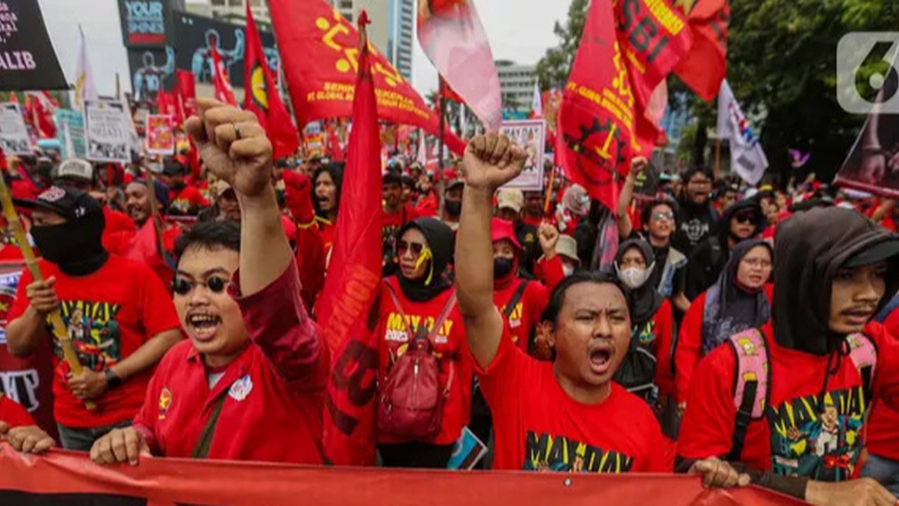 7 Artis Indonesia Terkenal Ternyata Pernah Jadi Buruh, Ada yang Upahnya Cuma Rp5.000