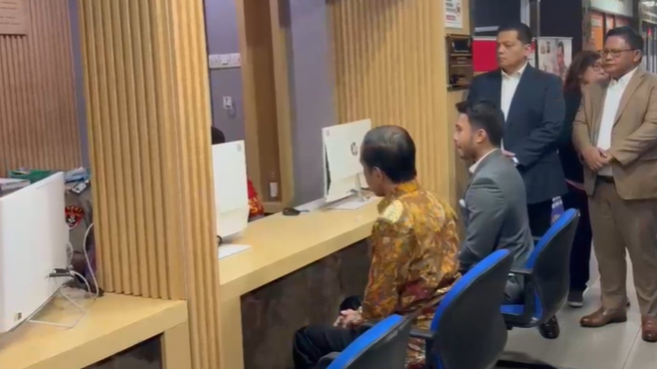 Blak-blakan Jokowi Akhirnya Laporkan Kasus Ijazah Palsu ke Polisi