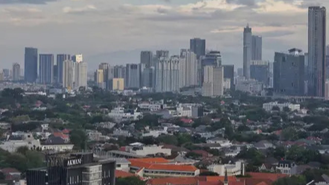 Indonesia Naik Kelas Jadi Negara Menengah Atas, Pengeluaran Rp113.000 per Hari Dianggap Miskin