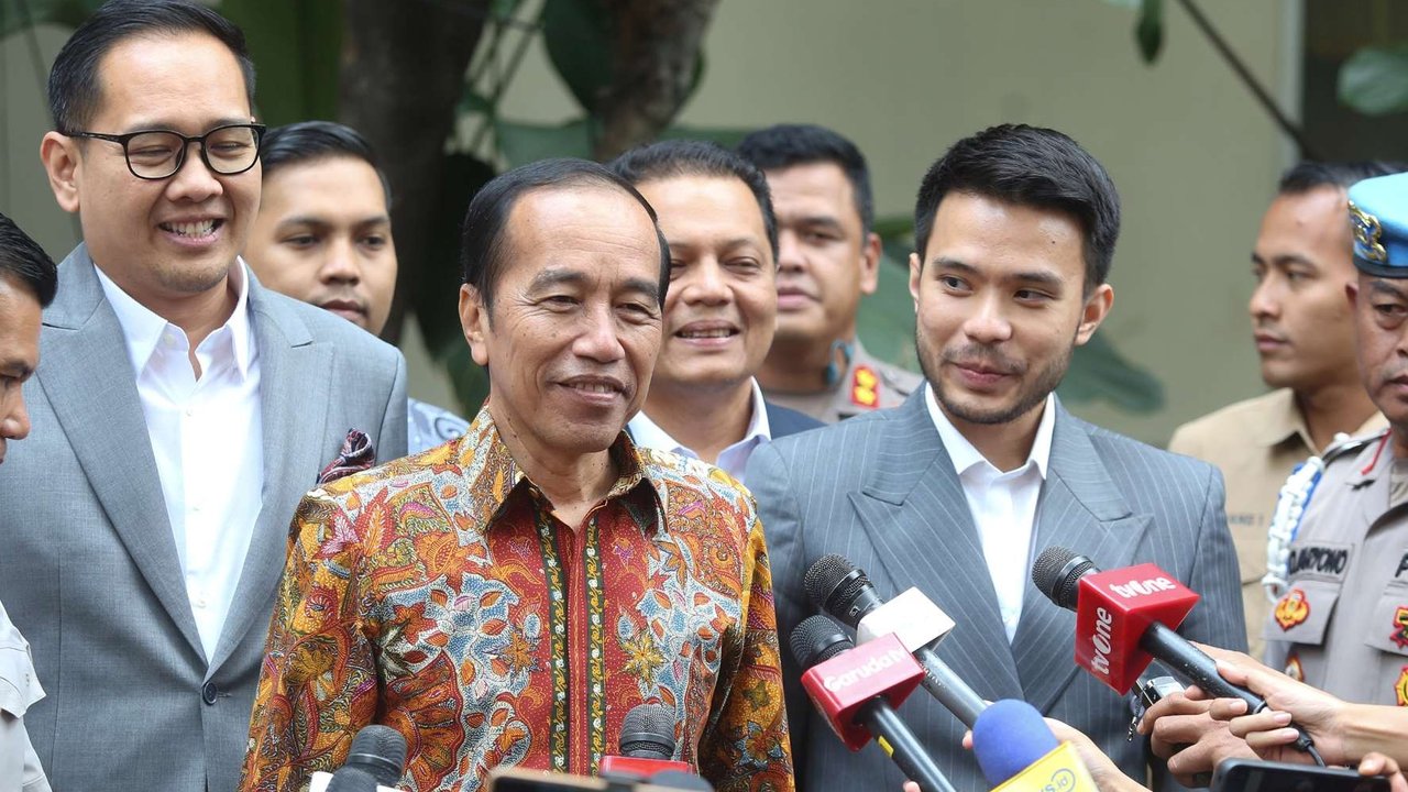 VIDEO: Ini 5 Sosok yang Dilaporan Jokowi ke Polisi Atas Tuduhan Ijazah Palsu