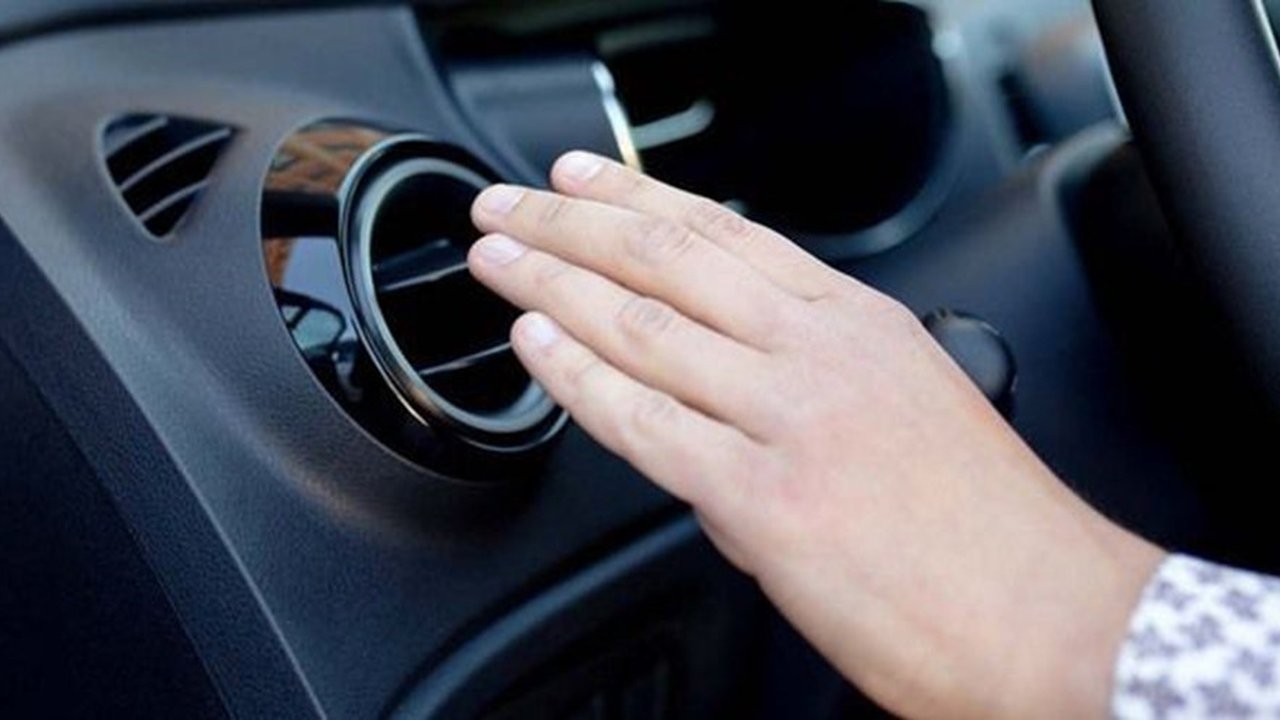 Penyebab Keracunan AC Mobil Bisa Mematikan