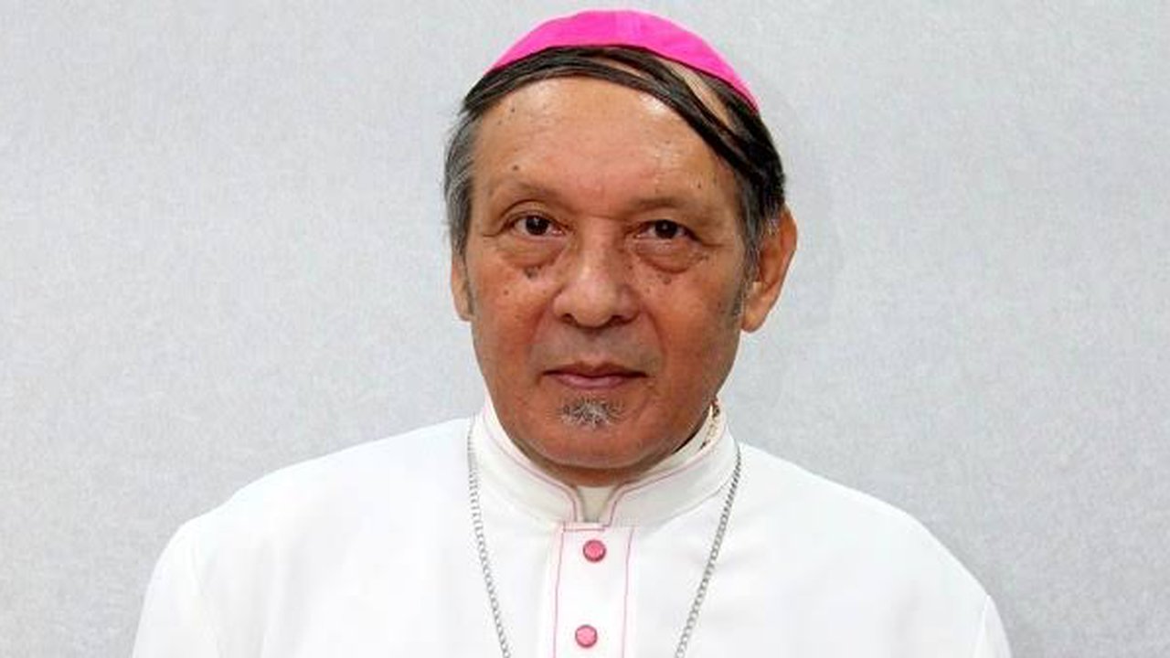 Uskup Emeritus Keuskupan Agung Kupang Mgr. Petrus Turang Tutup Usia