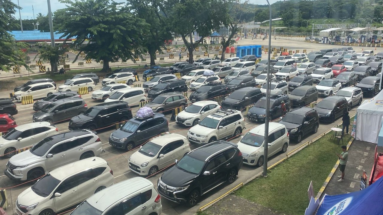 Pelabuhan Bakauheni Mulai Dipadati Penumpang Arus Balik
