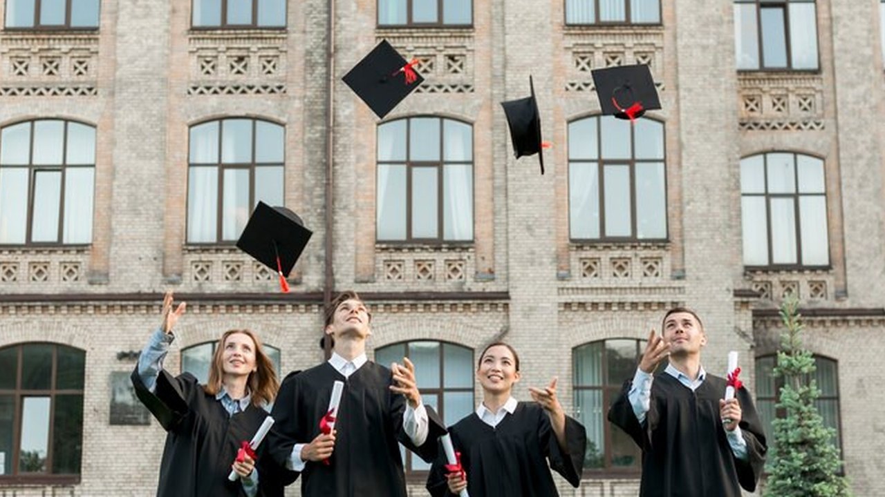 Terlalu Pintar, Miliarder Startup Ini Ditolak 15 Universitas Bergengsi Amerika