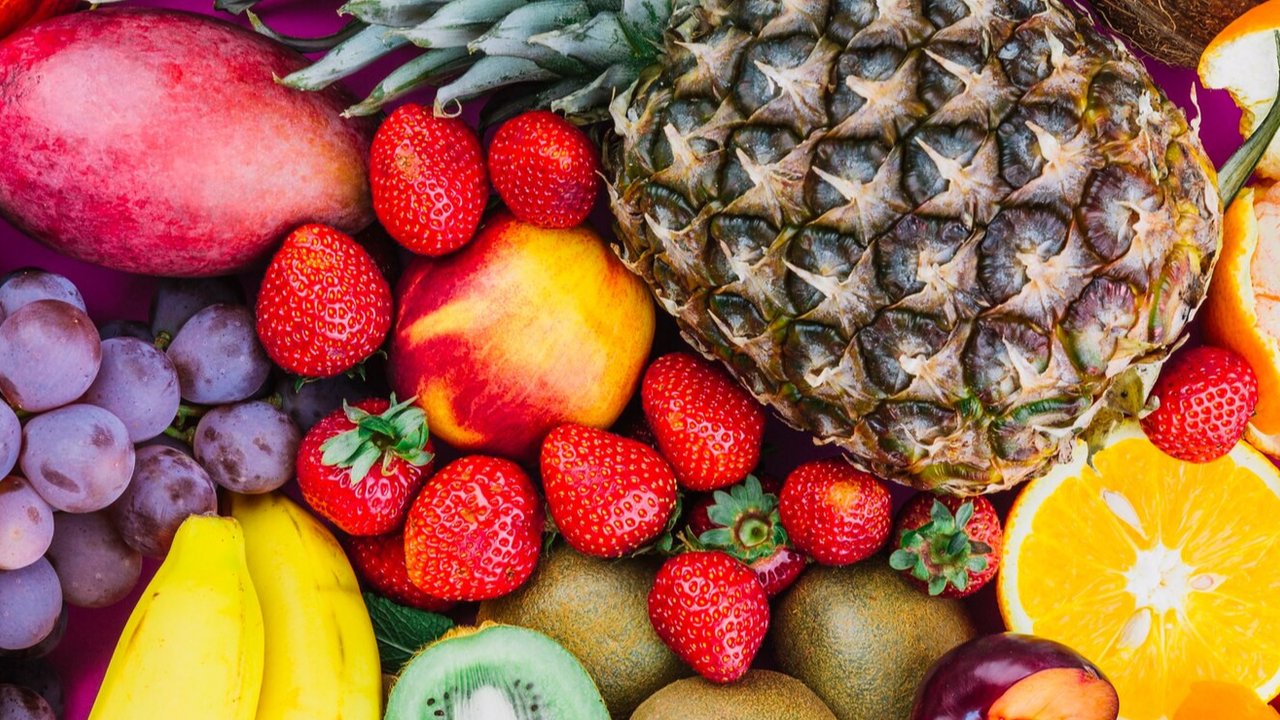 10 Buah 'Pembasmi' Kolestrol Jahat Usai Seharian Santap Makanan Bersantan dan Berlemak, Harganya Ramah di Kantong