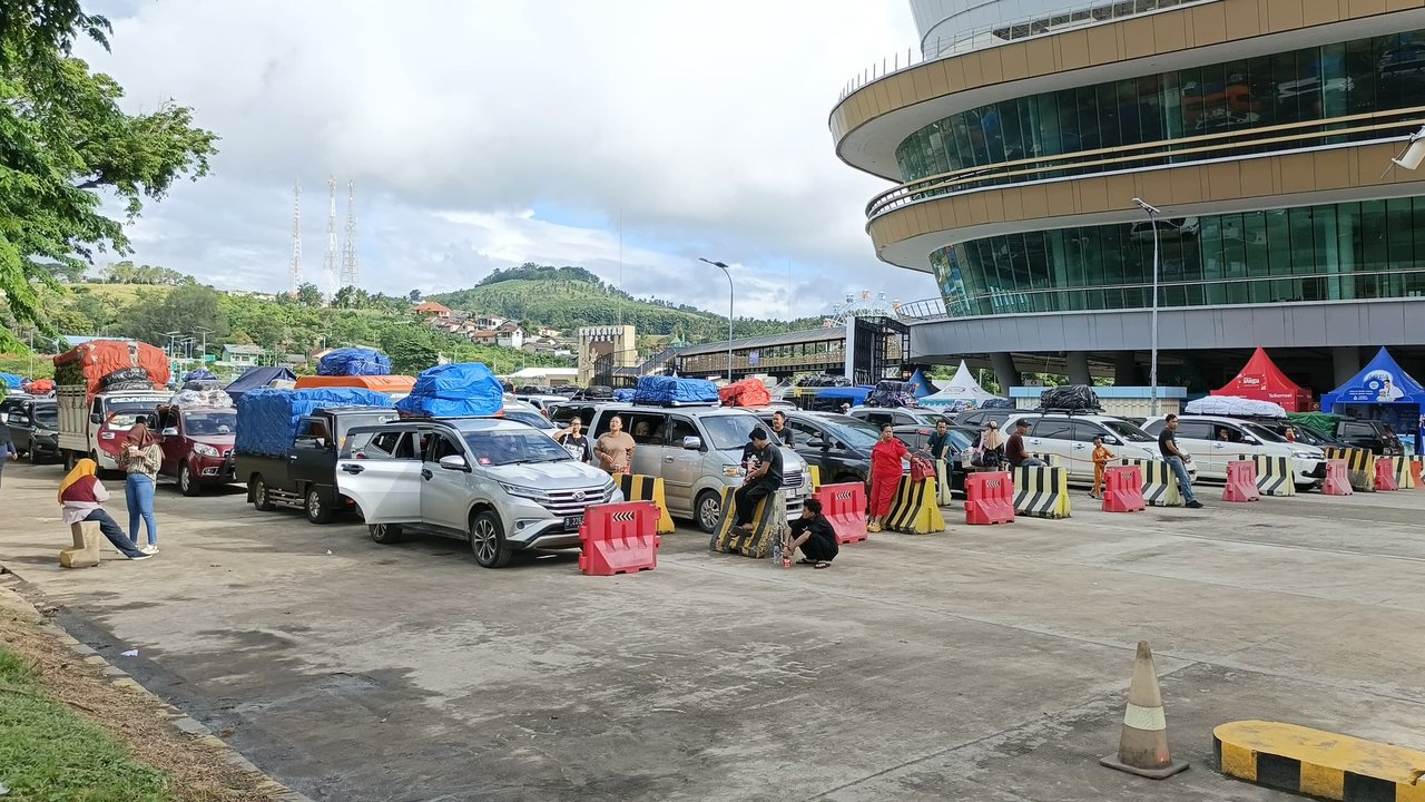 Puncak Arus Balik Libur Lebaran, PT ASDP Catat 127.853 Orang Tinggalkan Pelabuhan Bakauheni