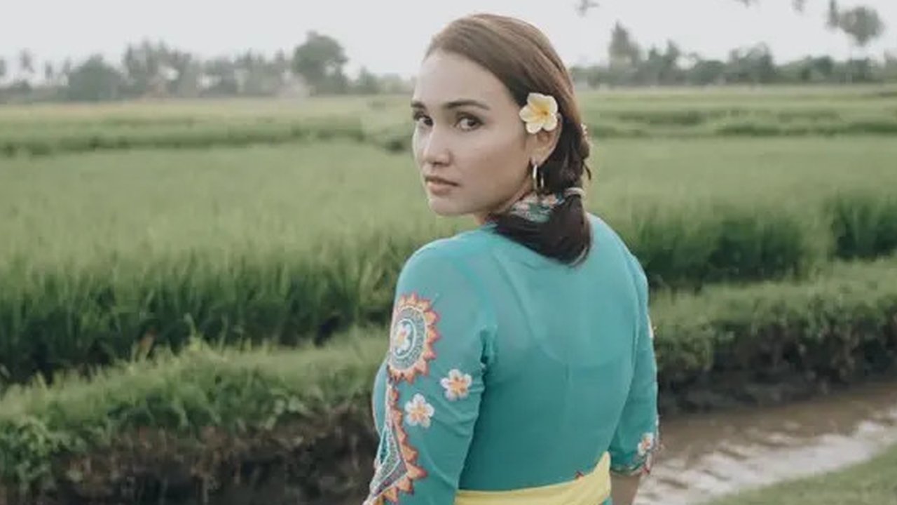 Potret Feby Febiola (credit: instagram @febyfebiola_)