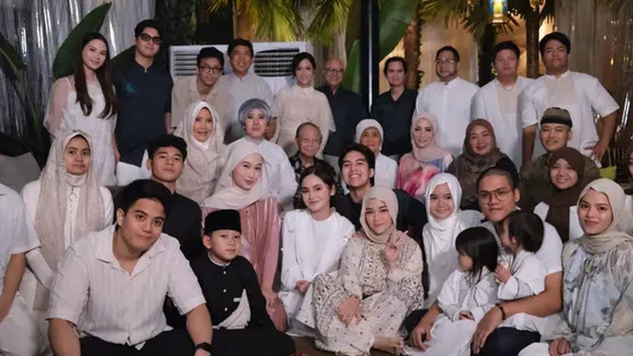 Syifa Hadju Halal Bihalal di Keluarga El Rumi (Sumber: IG/@elelrumi)