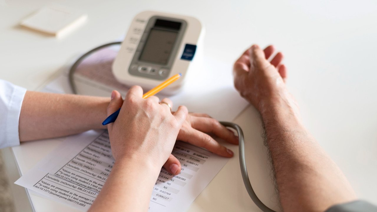 Ilustrasi tes kolesterol.