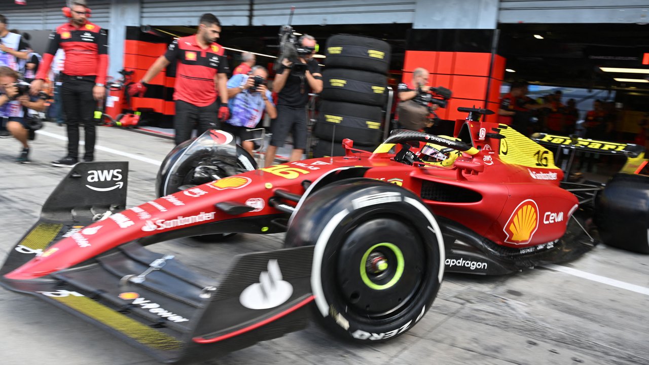 Membedah Perbedaan Mobil Balap F1, Rally, dan Touring