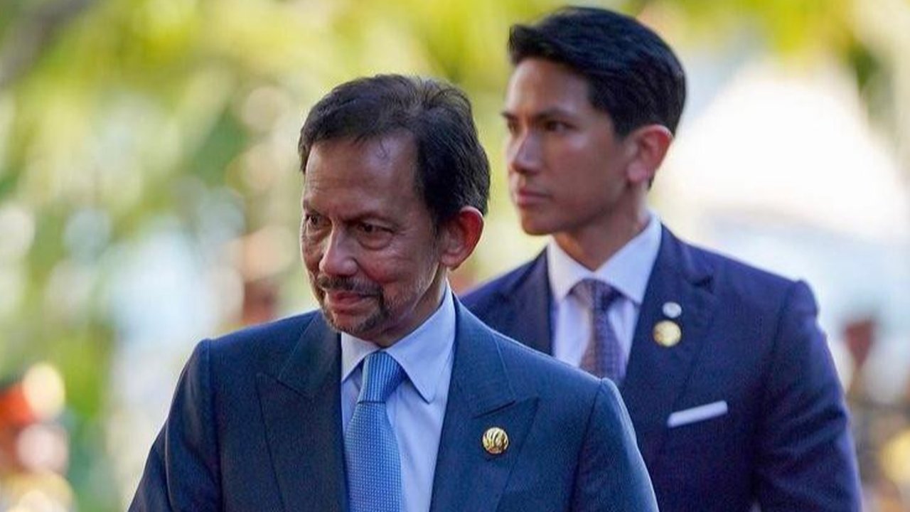 Kekayaan Fantastis Sultan Brunei Darussalam hingga Koleksi 7.000 Unit Mobil