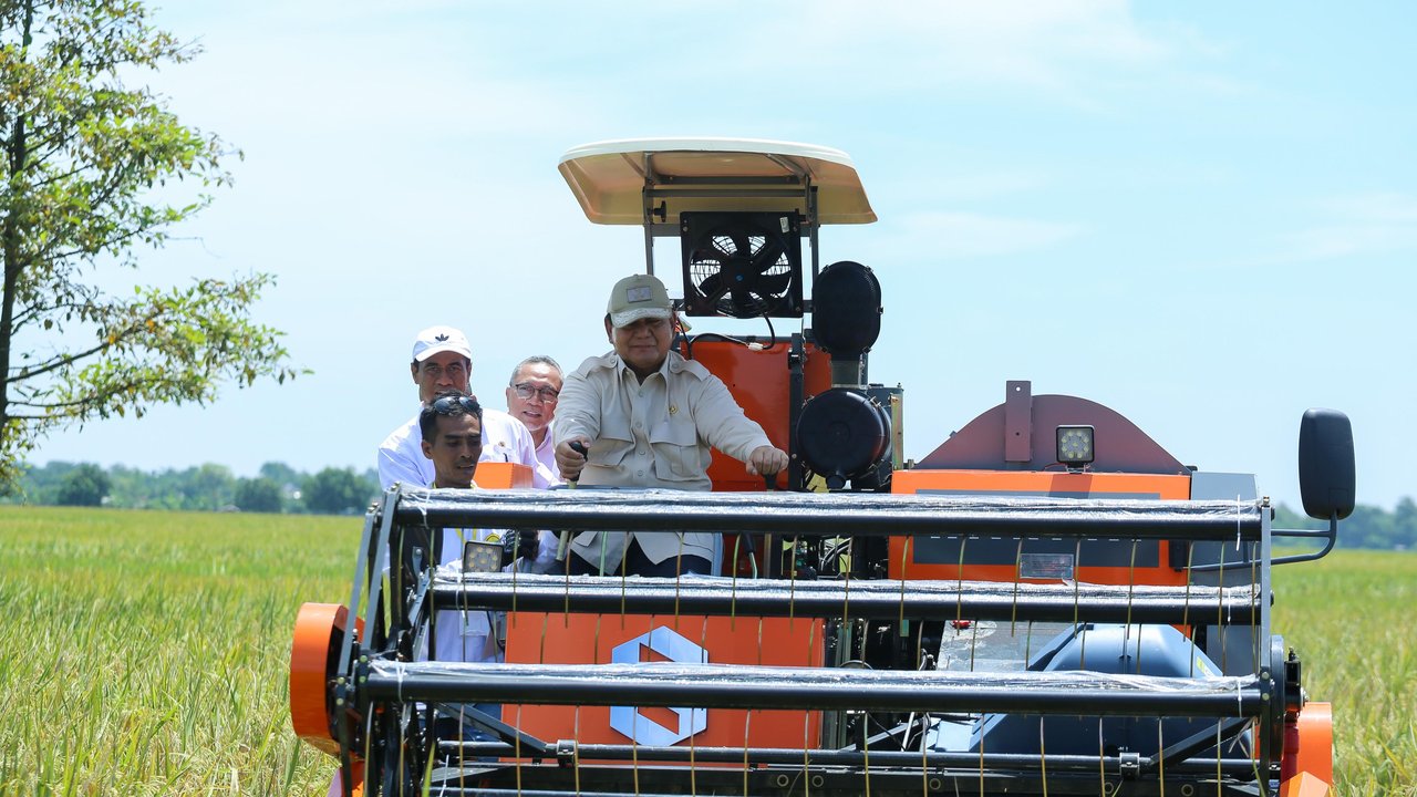 Presiden Prabowo: Produksi Pangan Nasional Meningkat Berkat Kerja Keras Menteri Amran