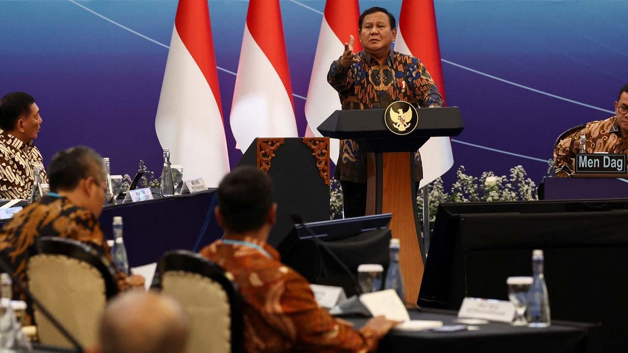 Presiden Prabowo Subianto saat menghadiri sarasehan  ekonomi bertema 