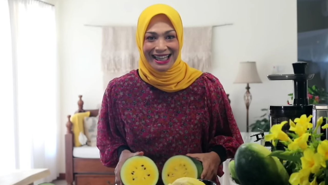 Sukses Turunkan Berat Badan 91 Kg, Simak 5 Resep Diet ala Dewi Hughes