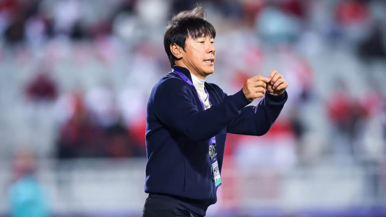 Keputusan ini menjadi akhir dari kenangan Shin Tae Yong bersama Timnas Indonesia. Sebelumnya, kontraknya semestinya berakhir pada penghujung 2023, namun sempat diperpanjang untuk Piala Asia 2023 dan Piala Asia U-23 2024. Sayangnya, perjalanan itu harus terhenti lebih cepat dari yang direncanakan. (Liputan6.com/IG/@shintaeyong7777)