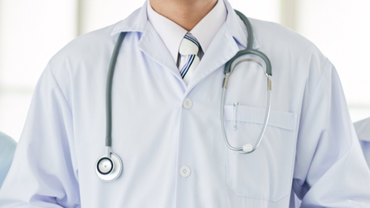 ilustrasi dokter akan tindakan medis