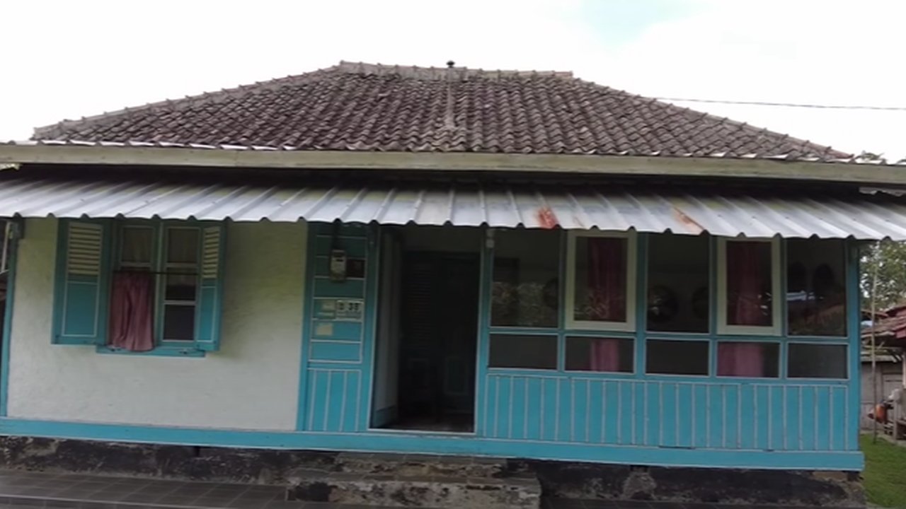 Unik, Potret Rumah Panggung Bekas Syuting Si Kabayan Begitu Bersih dan Nyaman Sampai Banyak yang Menawar Miliaran