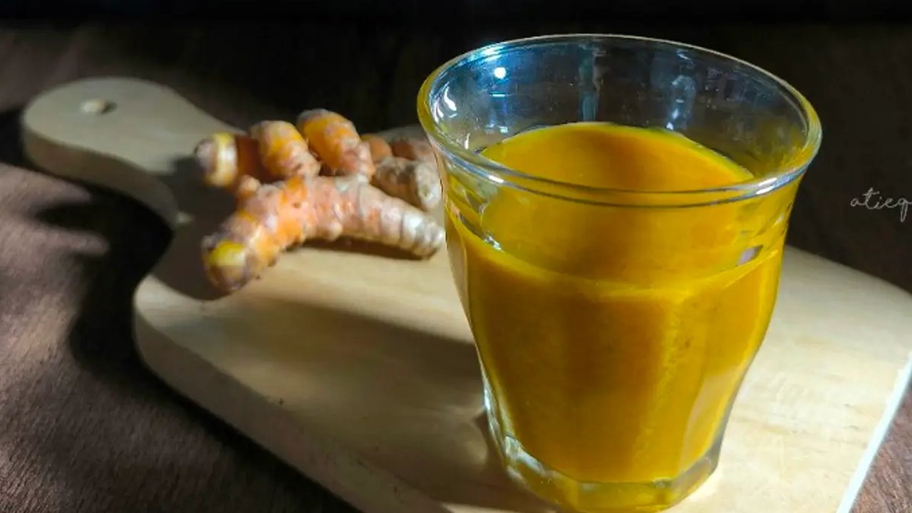 Ilustrasi jamu lezat dan sehat penurun kolesterol serta asam urat/copyright freepik.com/azerbaijan-stockers