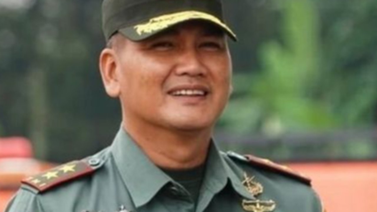 Selain dikenal sebagai putraTry Sutrisno, Mayjen Kunto Arief Wibowo rupanya punya garis keturunan dari keluarga bangsawan.