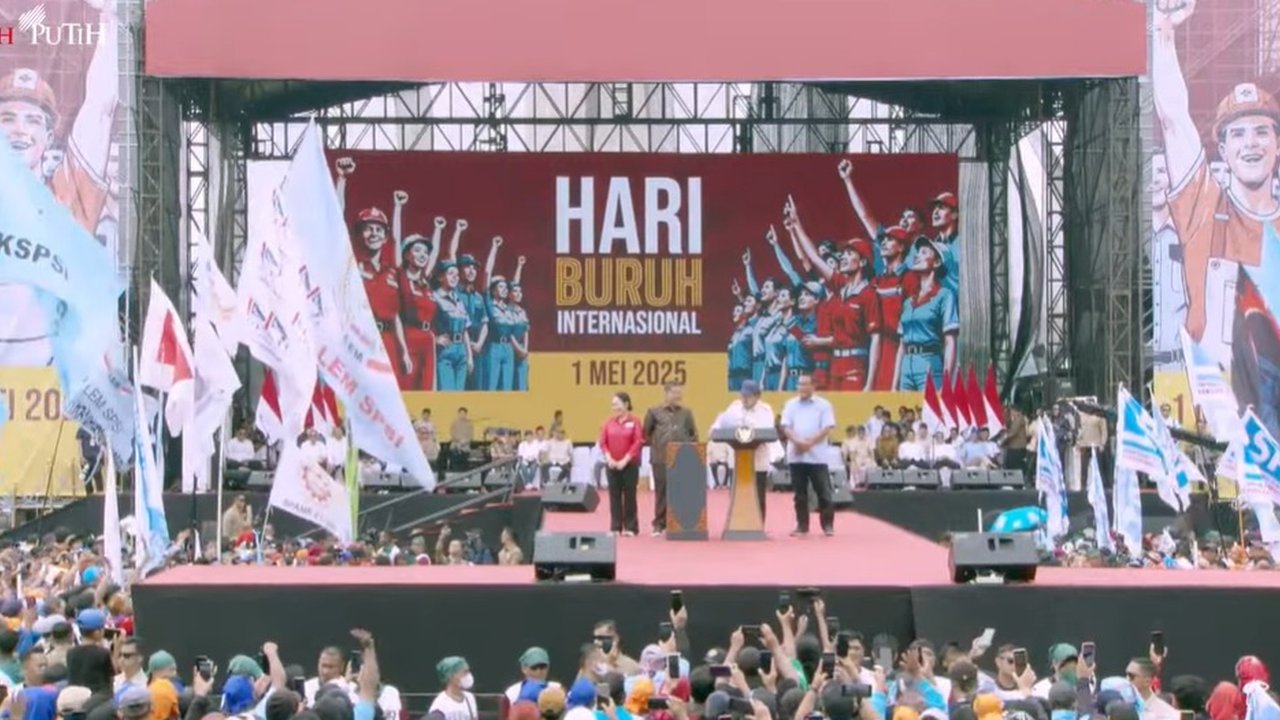Prabowo hadiri peringatan hari buruh di Monas