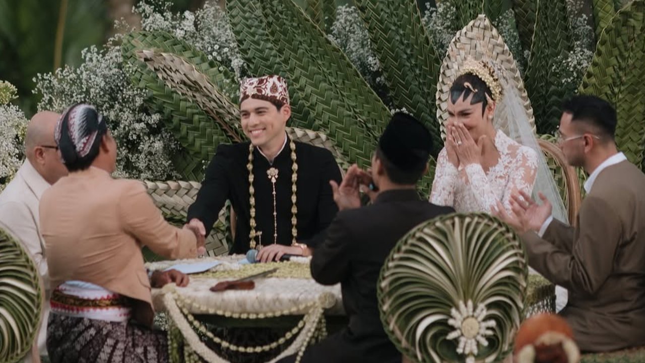Akad Nikah Luna Maya