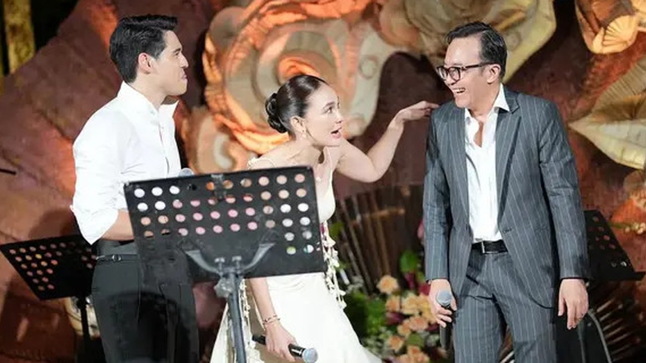 Inspirasi Model Jas Ala Ari Lasso