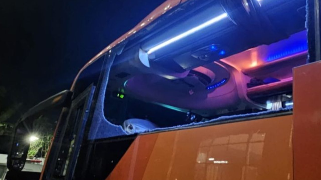 Update Kasus Pelemparan Batu ke Bus Persik Kediri, Pelaku Sudah Diketahui?