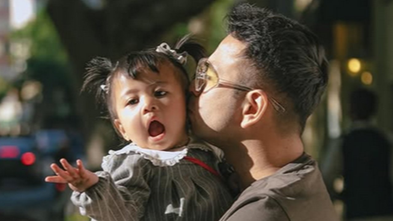 Pesan Menyentuh Raffi Ahmad Untuk Baby Lily: Papa Titipkan Engkau Dalam Doa yang Tak Pernah Putus