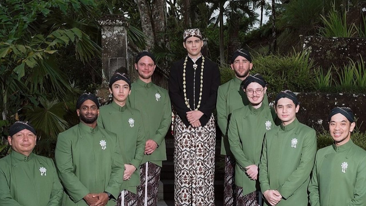 Isi Souvenir Groomsmen Luna Maya (Foto: Instagram @edrictjandra)