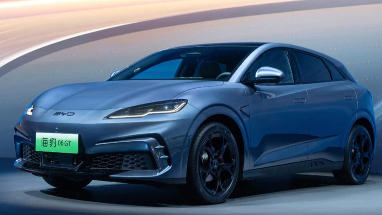 BYD Geser Toyota, Jadi Mobil Terlaris di Singapura 2025