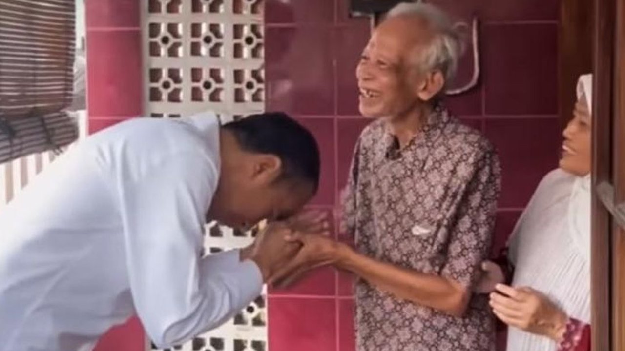 VIDEO: Dosen Sepuh UGM Kasmudjo Kaget Didatangi Jokowi, Lagi Ramai Kasus Ijazah Palsu