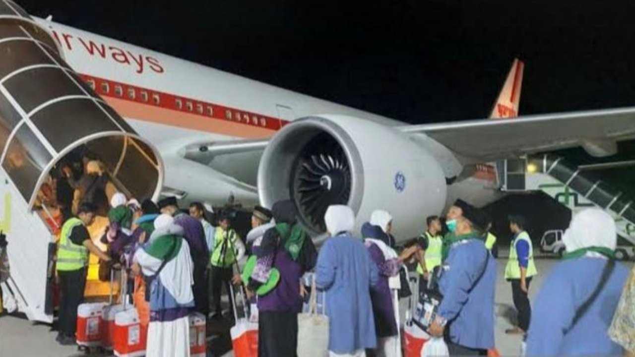 Sebanyak 2.043 calon jamaah haji NTB telah melunasi Bipih 2025, namun 50 persen lainnya masih tertunda karena berbagai kendala, termasuk pemeriksaan kesehatan dan teknis sistem.