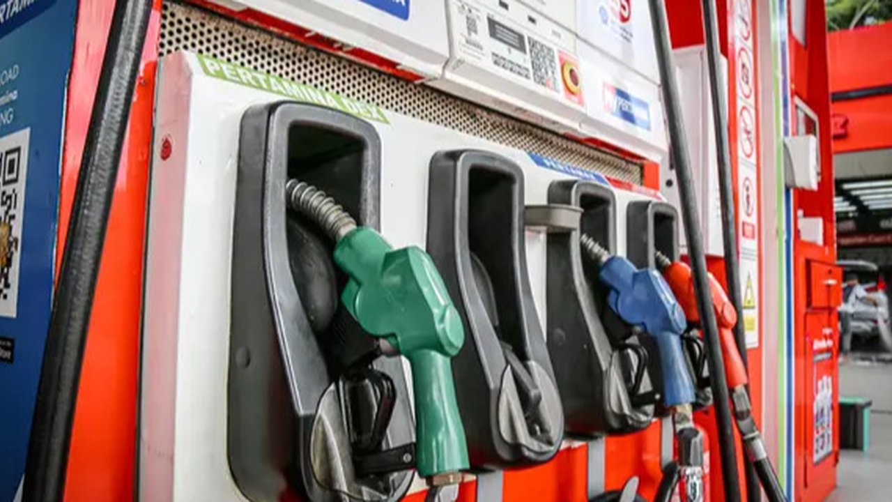 Harga BBM nonsubsidi seperti Pertamax akan terus disesuaikan mengikuti tren harga rata-rata publikasi minyak yakni Mean of Platts Singapore (MOPS). (Dok Pertamina)