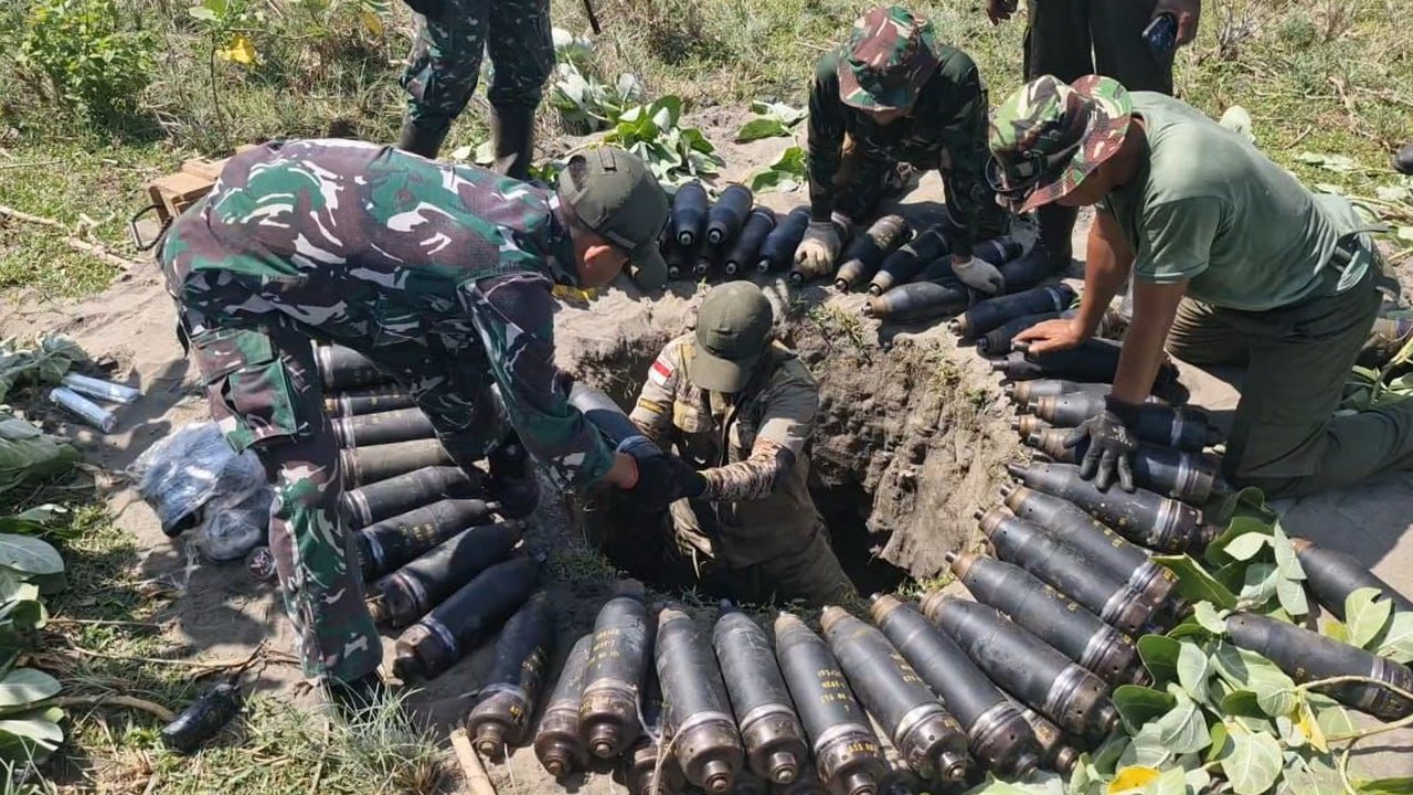 Lokasi Ledakan Saat Pemusnahan Amunisi Tidak Layak di Garut