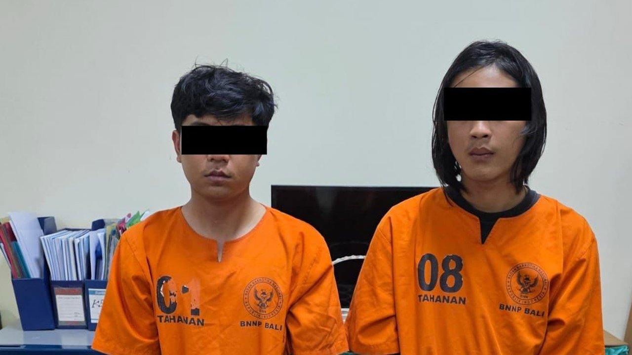 Dua Pria Transaksi Ganja Hampir 2kg di Tengah Pasar, BNN: Narkoba Sudah Masuk Desa