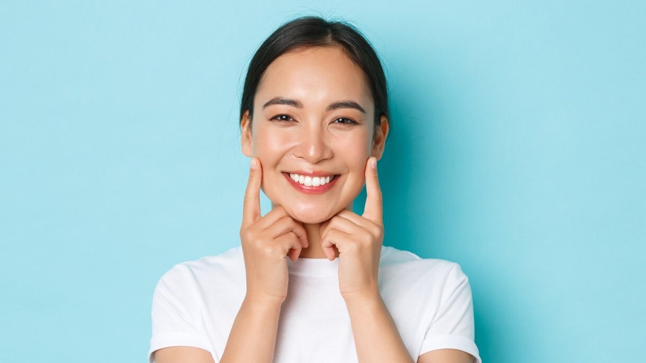 Yuk, ungkap dan ikuti rahasia di balik kulit tetap sehat dan lembap hanya dengan satu klik di sini. (Sumber: freepik).