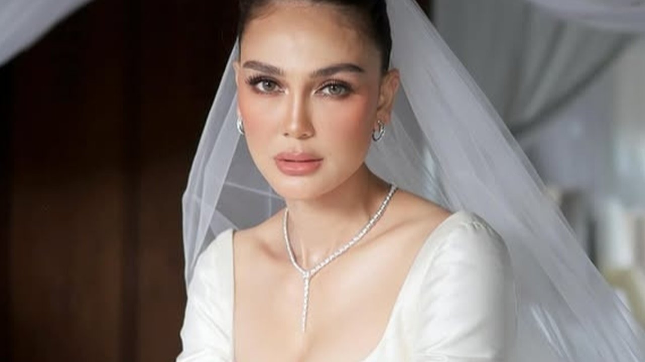 Potret Harga Sepatu dan Perhiasan Luna Maya di Hari Pernikahannya, Simple Manis Tapi Bikin Dompet Meringis