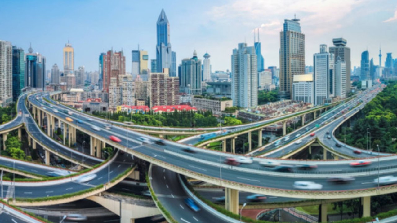Road Safety Policing: Pilar Strategis Menuju Smart City yang Aman dan Nyaman