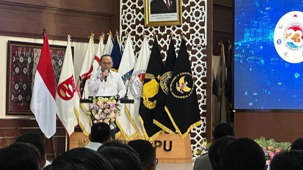 Pusat Pelaporan dan Analisis Transaksi Keuangan (PPATK) memprediksi penurunan signifikan deposit judi online di tahun 2025 dibandingkan tahun sebelumnya, berdasarkan data kuartal pertama 2025 yang menunjukkan tren positif.