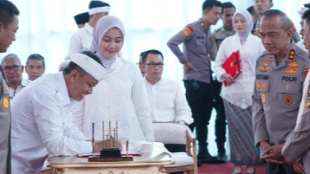 Dedi Mulyadi dan Irjen Karyoto