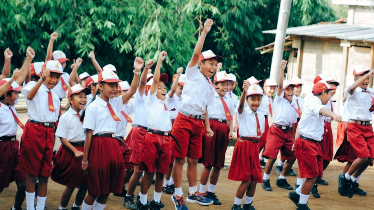 Ilustrasi Anak Sekolah