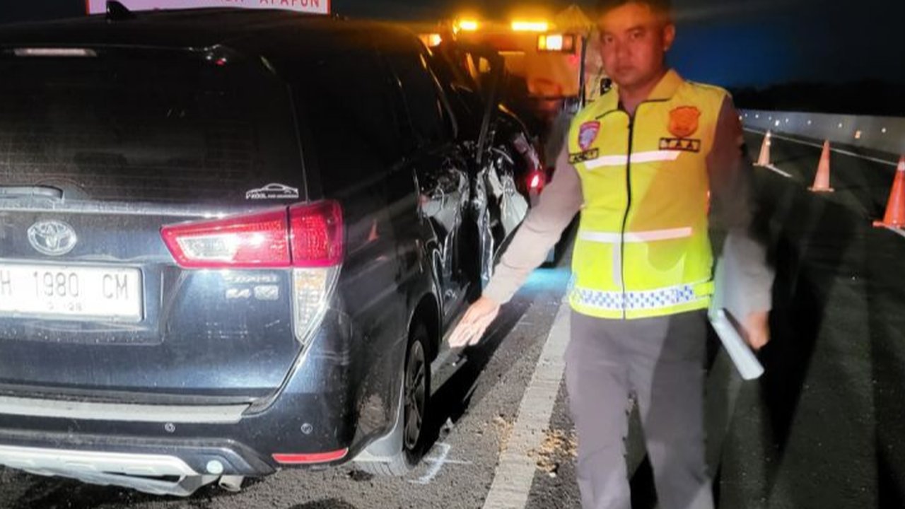 Kronologi Kecelakaan Maut Mobil Anggota DPR di Tol Pemalang