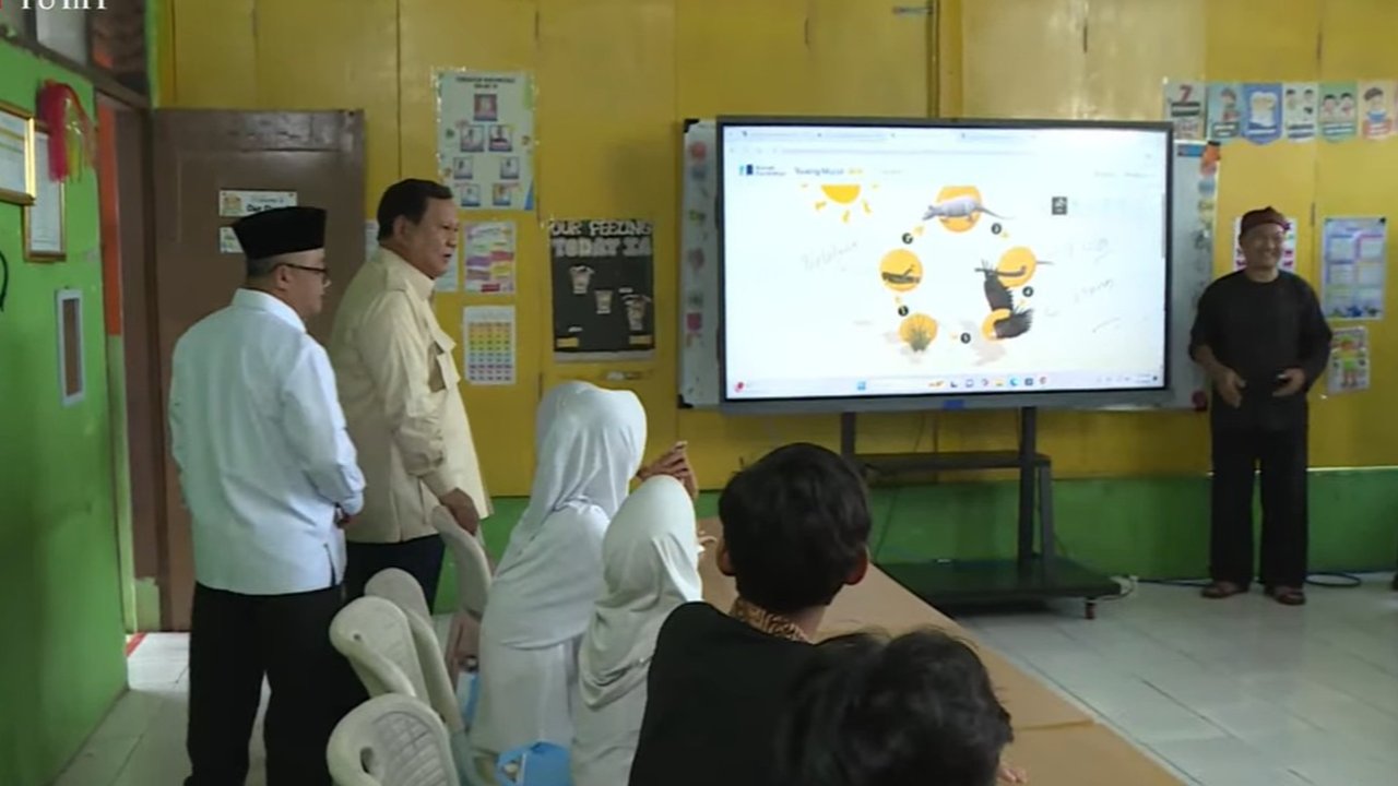 Prabowo Kunjungi SDN Cimahpar 5 Bogor