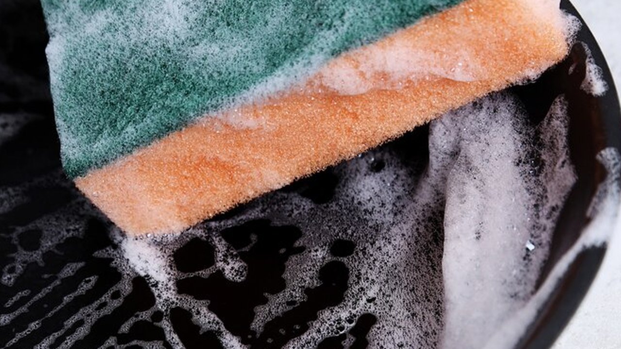 Ilustrasi Spons Cuci Piring